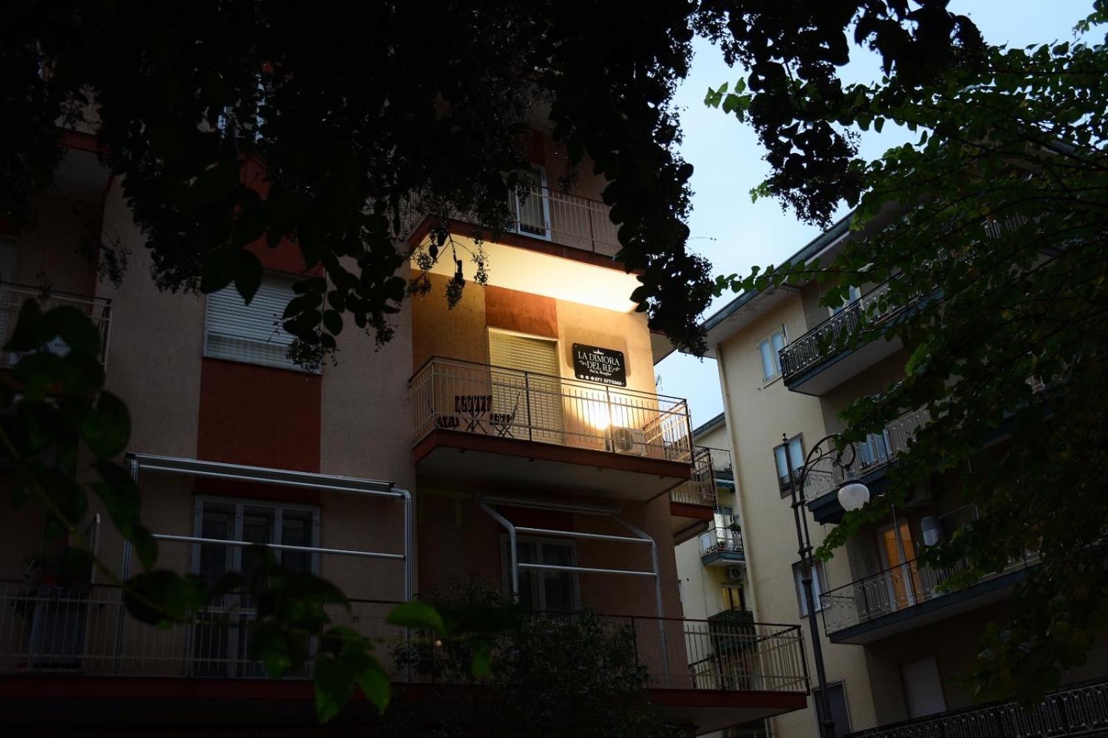 La Dimora Del Re Bed and Breakfast Salerno Exteriör bild